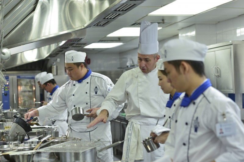 Students feel amazed when the chef instructors showed off their superb cooking skills.