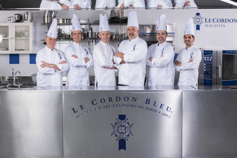 Students learn culinary skills through hands-on practices and from the best chefs who come from the top restaurants and Michelin-starred restaurants at Le Cordon Bleu.