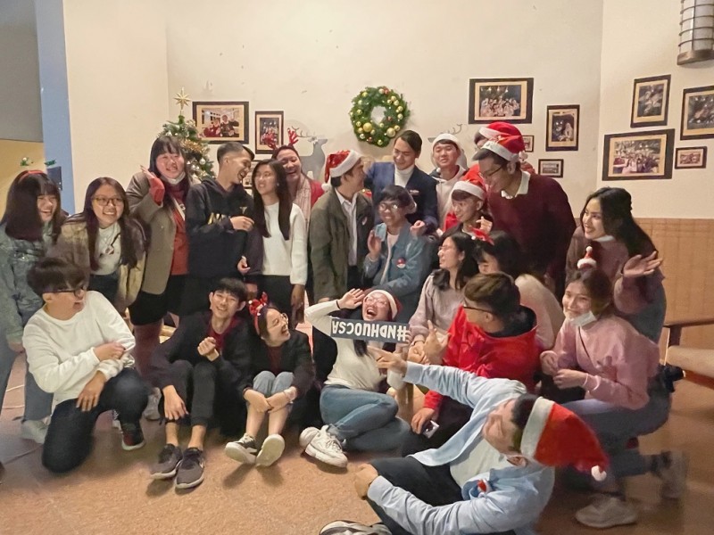 僑外同學會是僑生學子在東華的大家庭，定期舉辦交流活動，溫暖彼此。