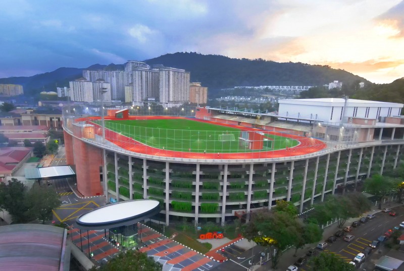 逾56周年里程碑的东姑阿都拉曼管理及工艺大学（拉曼理工大学）在籍学生总数逾3万5千人，也培育了超过32万名毕业生。