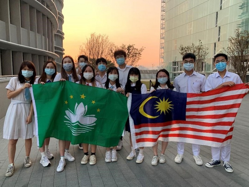 中国医药大学每年举办国际文化周，促进跨文化交流。