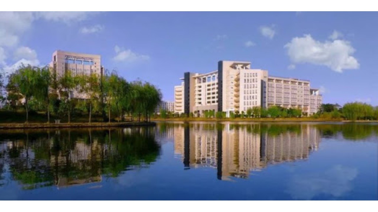武汉交通职业学院