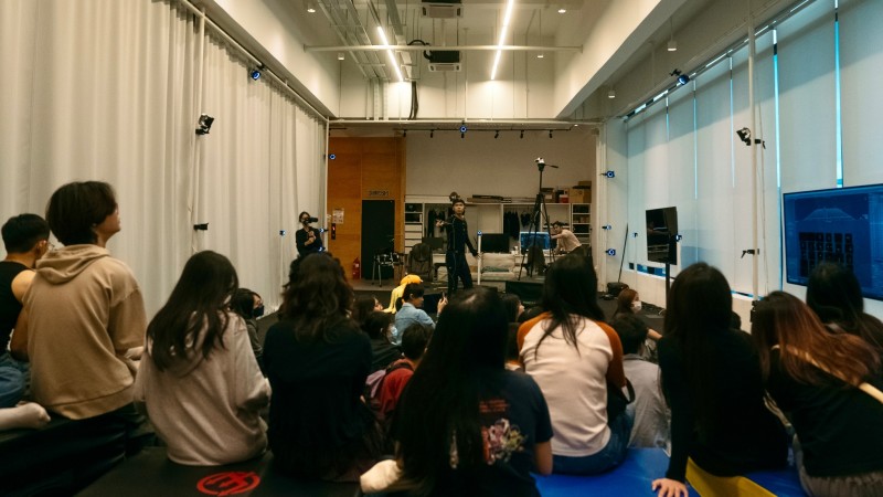 Dasein 学生定期参访知名创意公司与设计工作室，近距离了解业界的真实运作和专业流程，为未来职业生涯打下坚实基础。