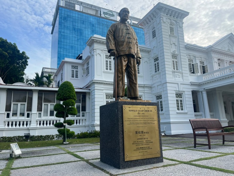 Taukay Yeap Statue