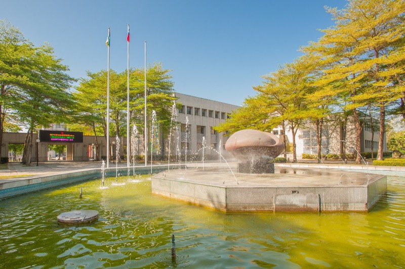 环境优美的 YunTech 校园。