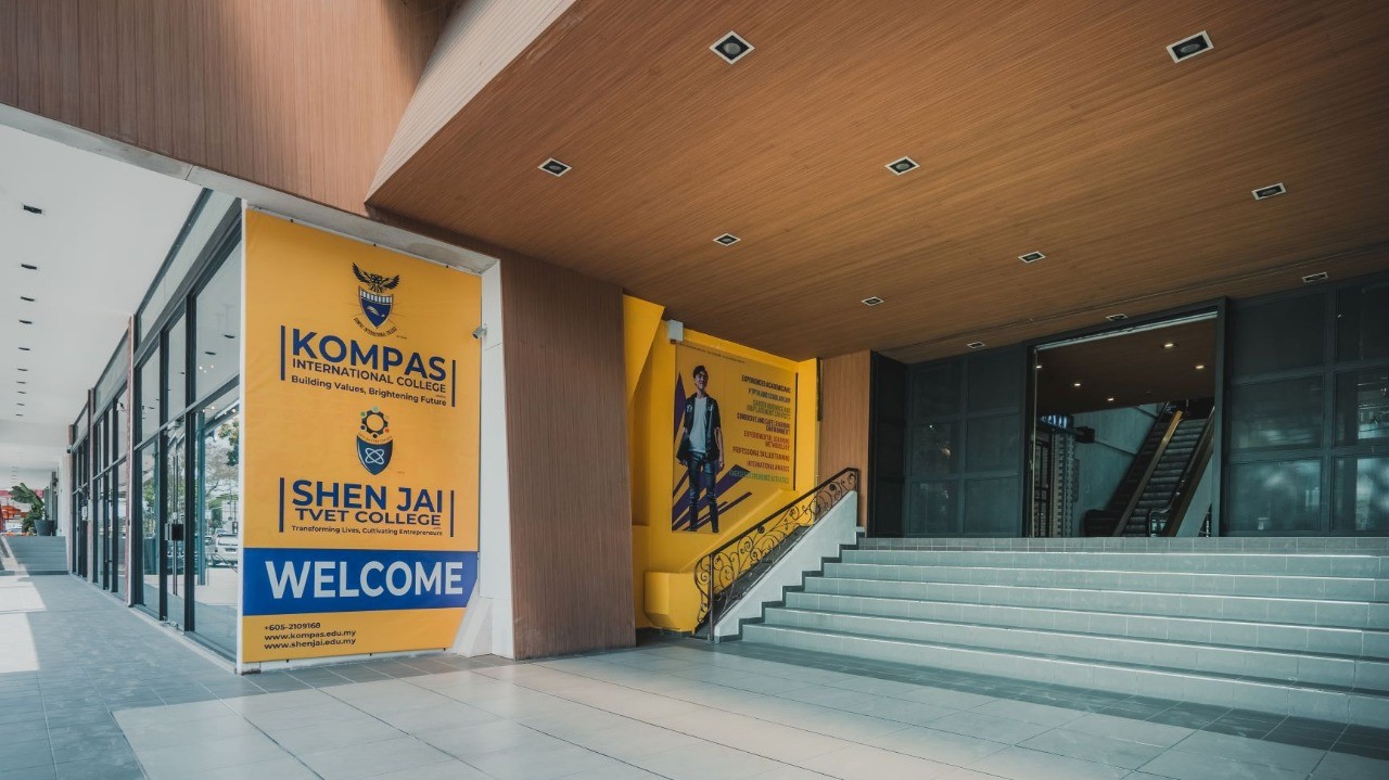 KOMPAS INTERNATIONAL COLLEGE