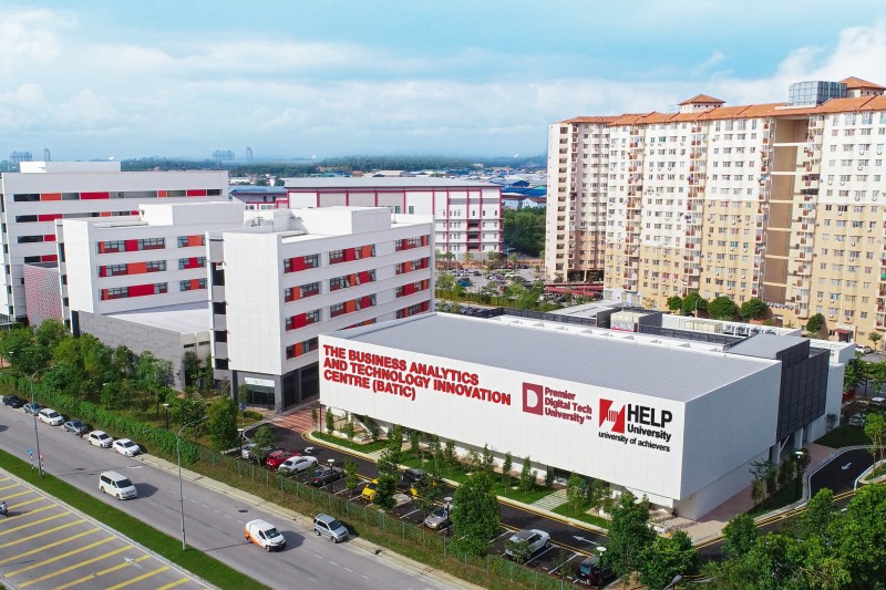 商业数据分析及科技创新中心(BATIC)-总造价马币1,500万令吉, 位于Subang 2
校区。延续第一期发展计划, 并与业界及金融
机构联手打造科技企业家培育中