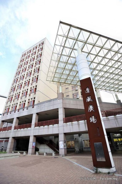 学生宿舍宽阔舒适。